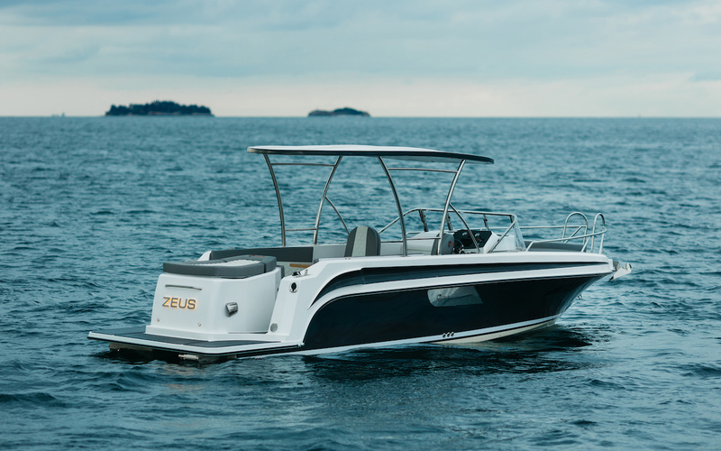 Zeus Tender 72