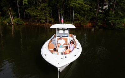Sea Hunt Ultra 305 SE​​