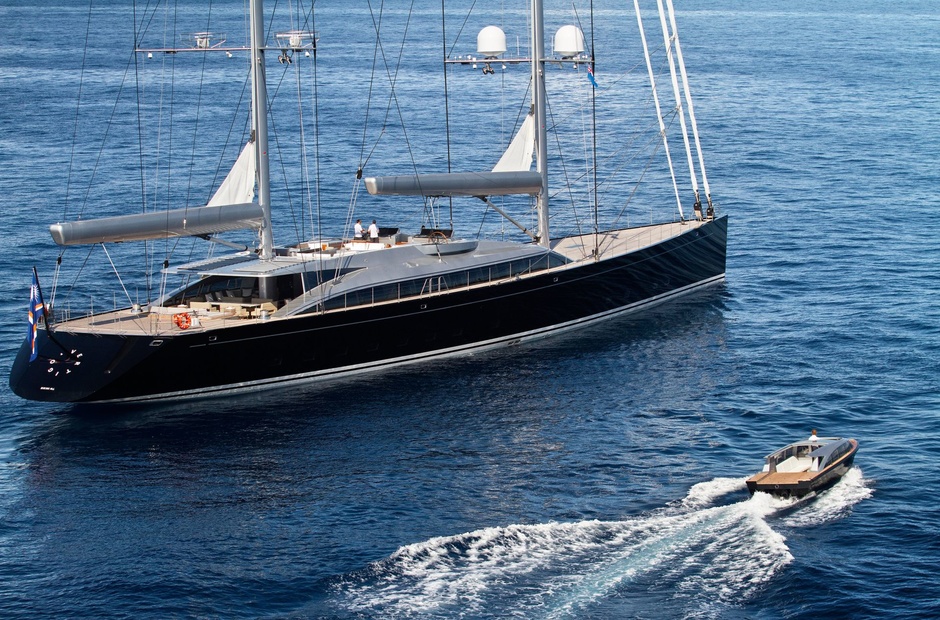 Alloy Yachts Vertigo