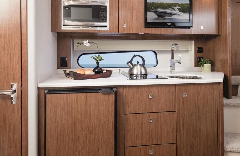Cruisers Yachts 35 Express