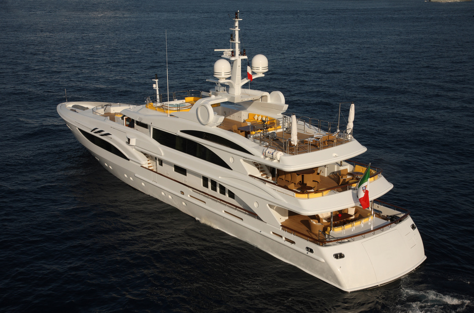 Benetti Platinum