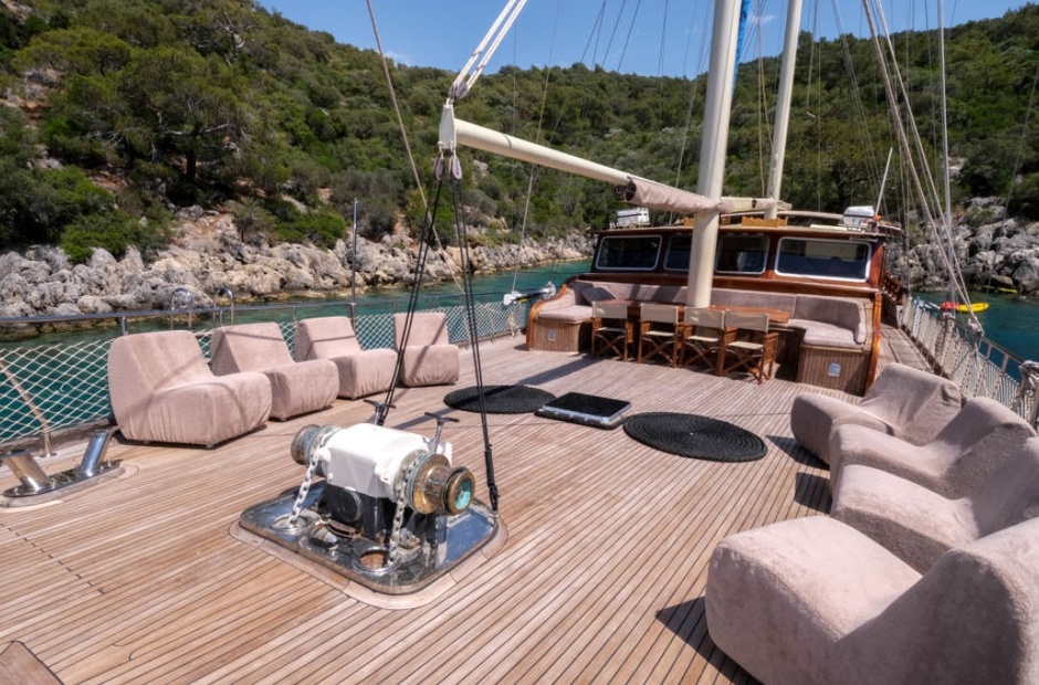 Custom Boats Efe Burak