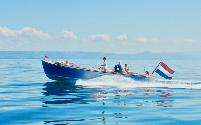 Long Island 33 Sportsman