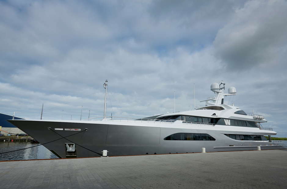 Feadship W