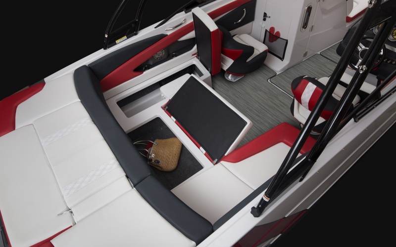 Glastron GTS 240