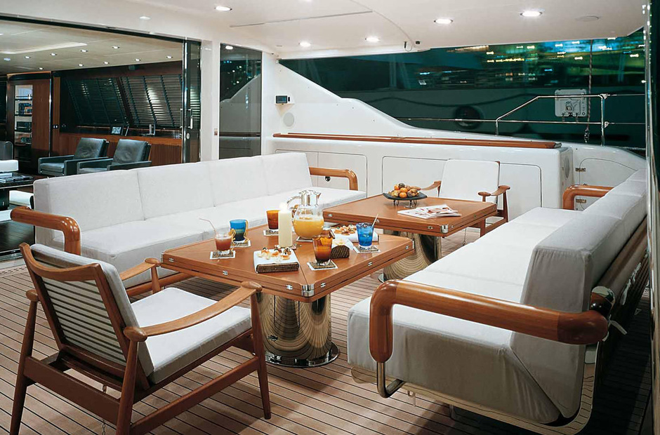 Perini Navi Aquall