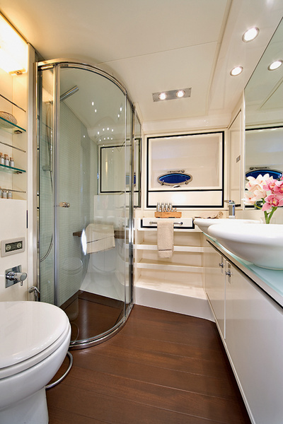Itama 60 - shower room