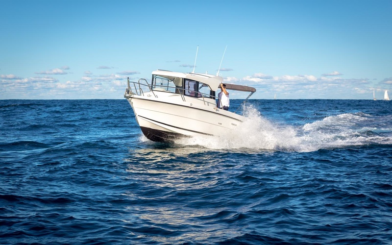 Parker 660 Pilothouse