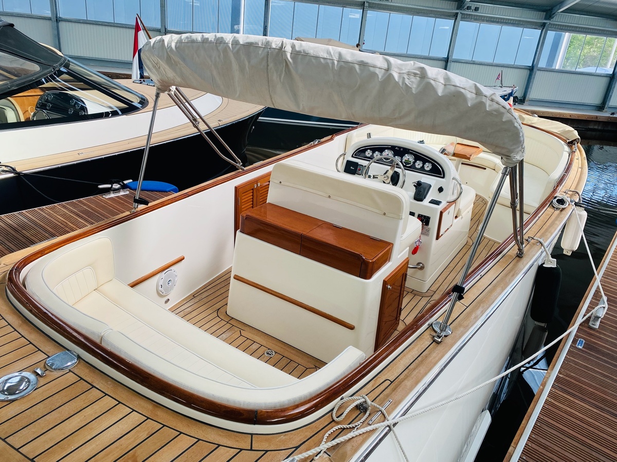 Long Island Yachts