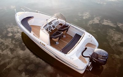 Yamarin 56 Side Console