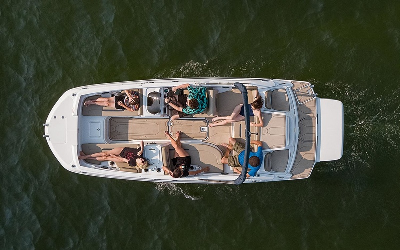 Hurricane SunDeck Sport 205 IO