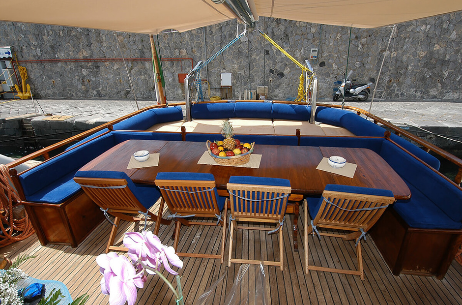 Custom Boats Mariagiovanna