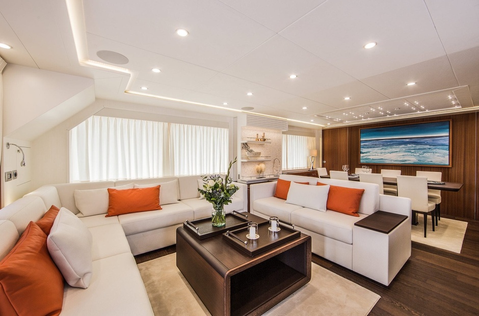 Van der Valk Falcon