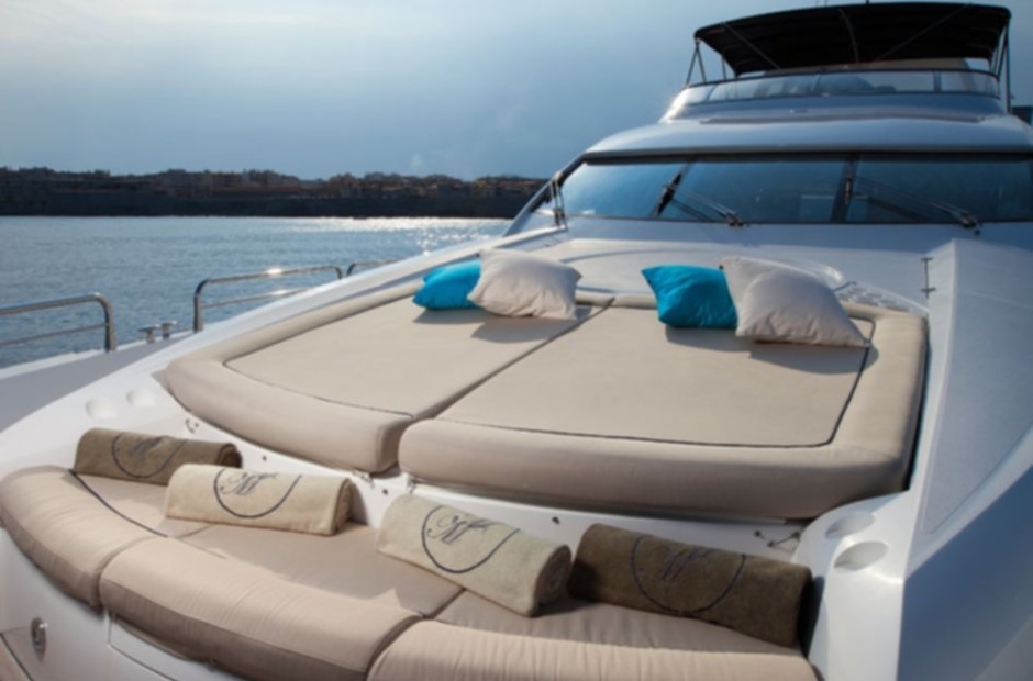 Sunseeker Molly Malone