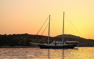 Custom Boats Aurum