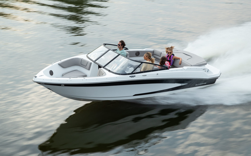 Glastron GX 215