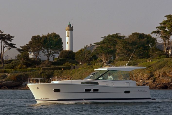 Delphia Escape 1050