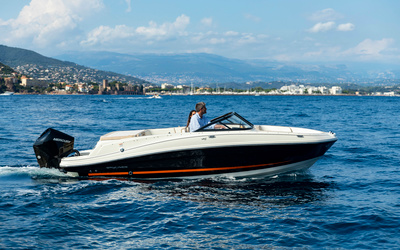 Bayliner VR5 Bowrider Outboard