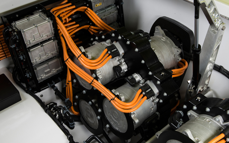 Cigarette AMG Electric Drive