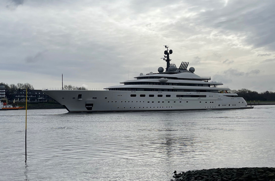 Lurssen Blue