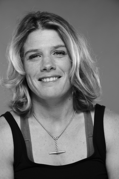 Liz Wardley, watch captain. First woman to win the Sydney Hobart Race (1999).  In 2001-02, participated in the VOR as part of the Amer Sports Too team.