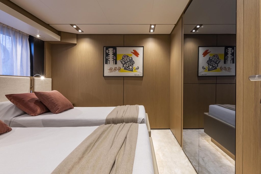  Ferretti Yachts 1000
