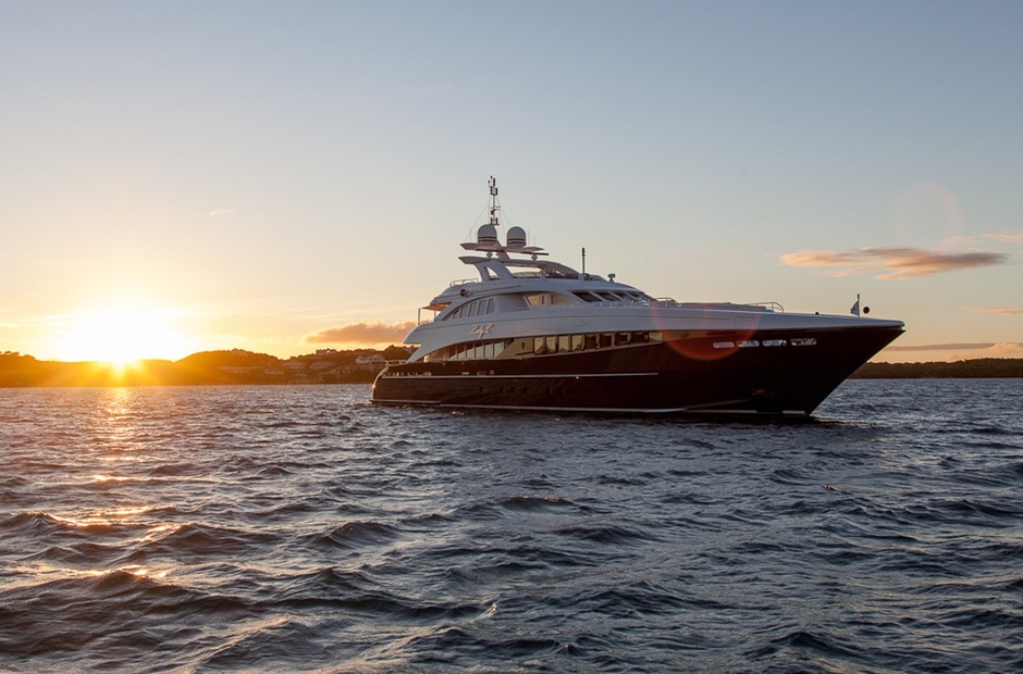 Heesen Lady L