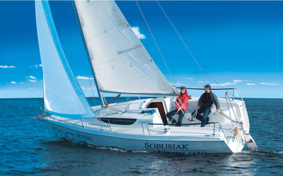 Yacht Yard Focus 800
