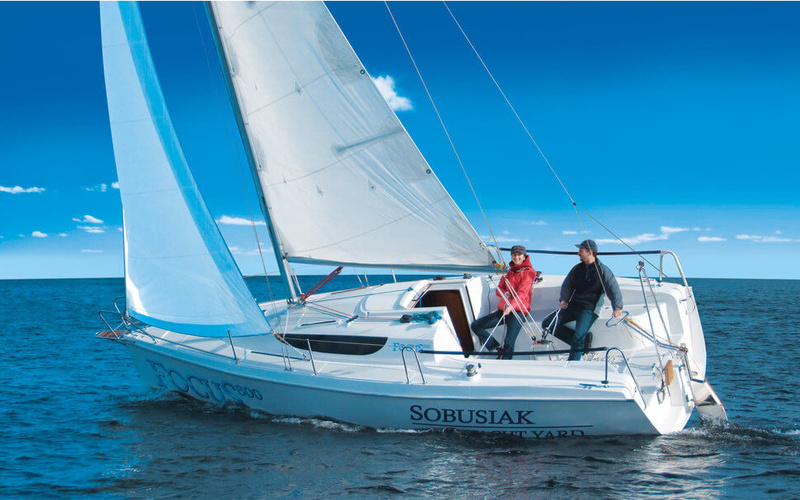 Yacht Yard Focus 800
