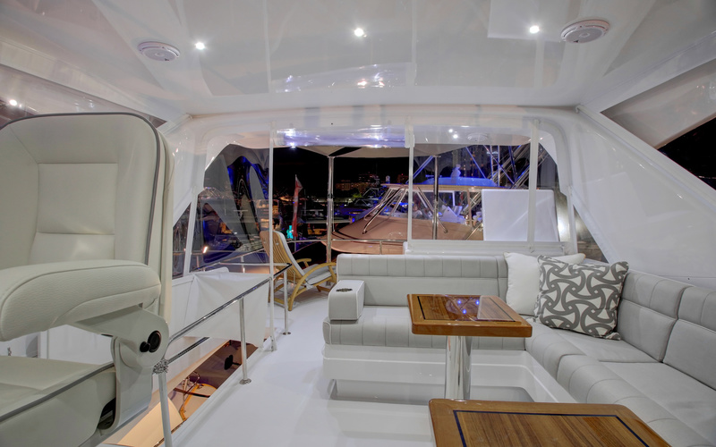 Hatteras M60 