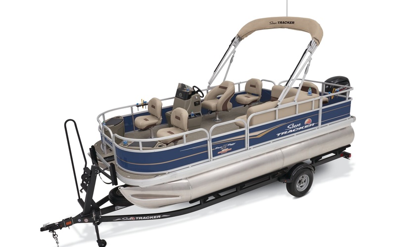 Sun Tracker Bass Buggy 18 DLX