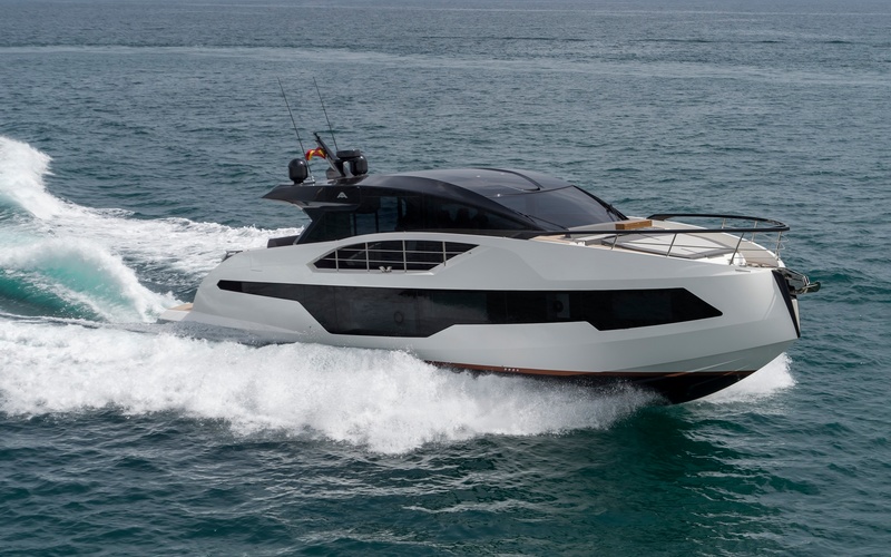 Astondoa 677 Coupe