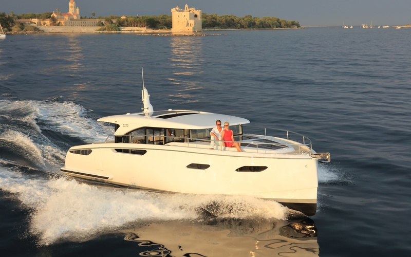 Jetten Beach 45