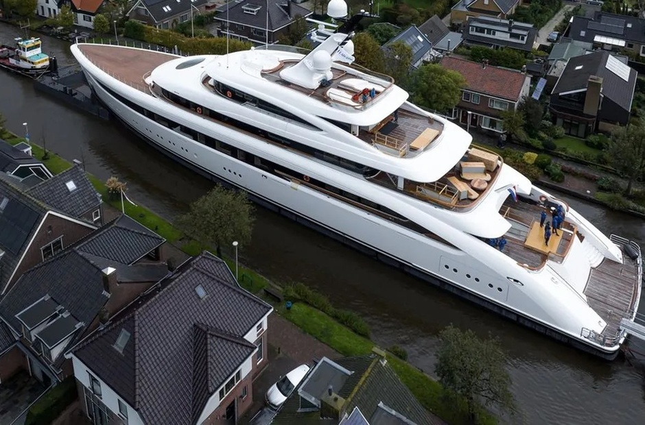 Feadship Alvia