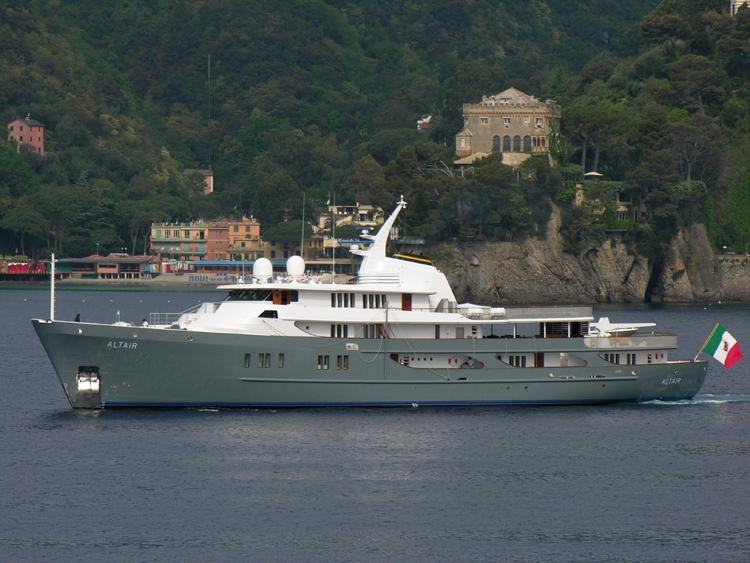 Amels Altair III