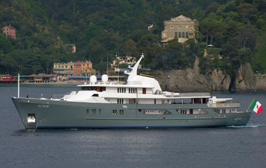 Amels Altair III
