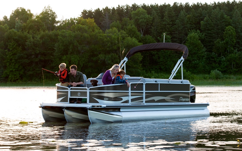 Premier Pontoons Navigator 220