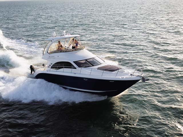 Sea Ray 520 Sedan Bridge