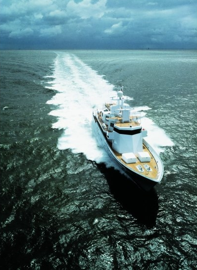 Lurssen Ronin