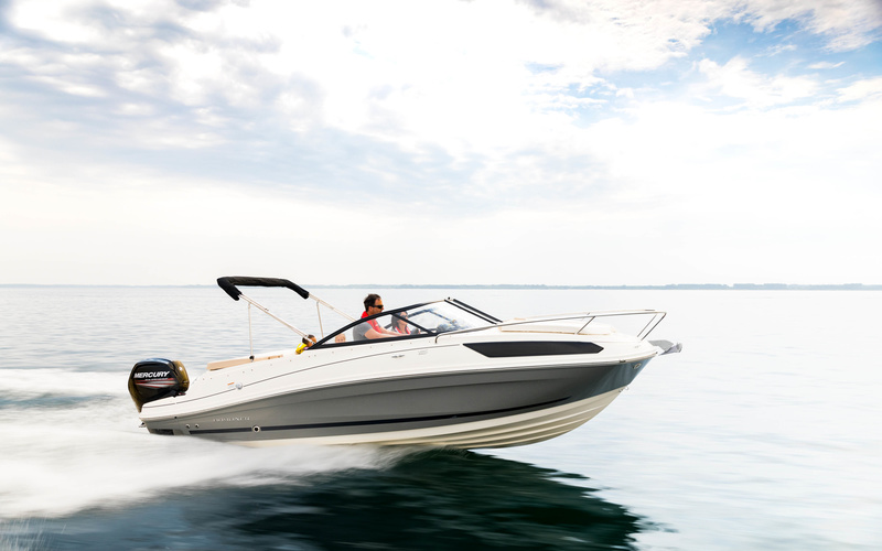 Bayliner VR5 Cuddy Outboard