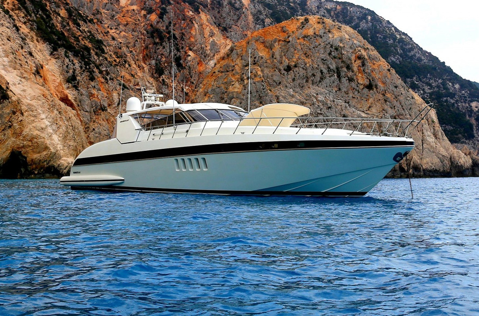Mangusta Angelina