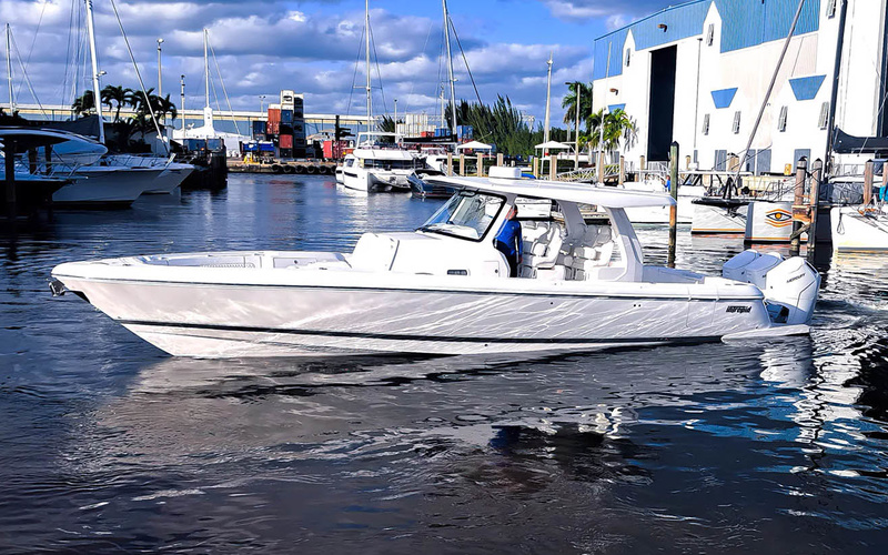Intrepid  427 Nomad SE