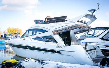 Galeon 340 Fly (2013)