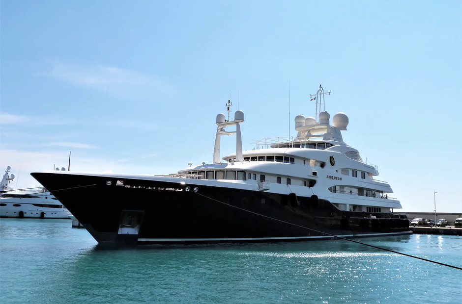 Devonport Yachts Pure