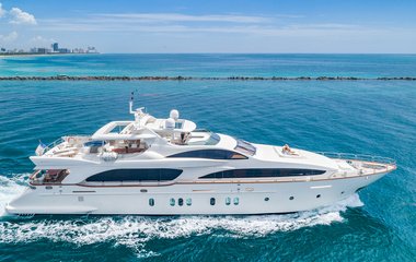 Azimut Happy Hour