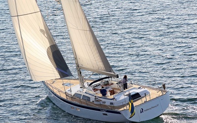 Hallberg-Rassy 57