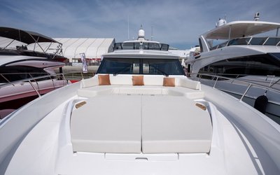 Majesty 60