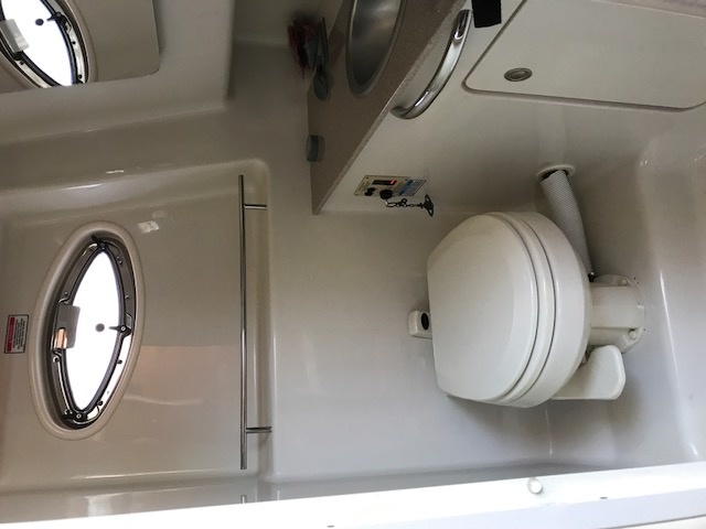 Sea Ray Sundancer 320 (2006)