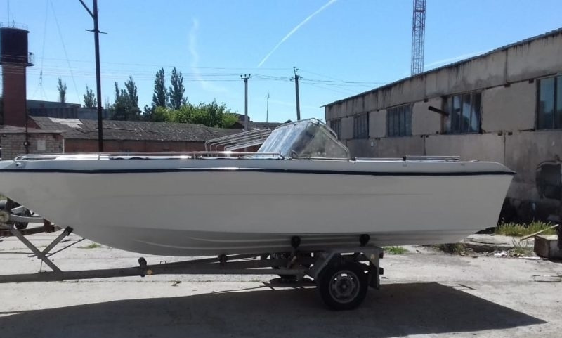 Akua Boat Касатка 600