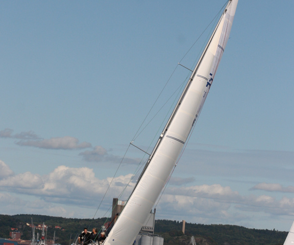 CR Yachts 370